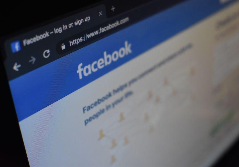 Репутация Facebook под ударом после отказа Инстаграма в рекламной кампании PrEP