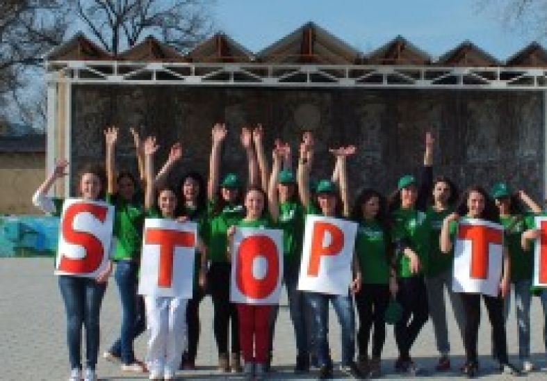 Voluntarii de la Cahul au dansat în cinstea Zilei Mondiale de combatere a tuberculozei