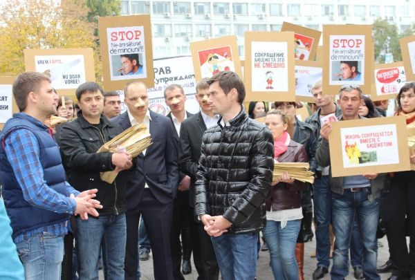 Акция "В Министерстве обнаружен эффект Пиноккио"